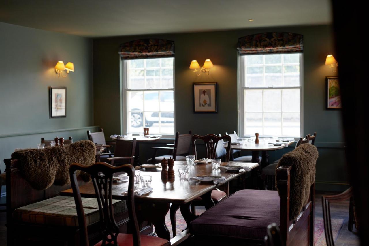 The Pembroke Arms Wilton (Wiltshire) Exterior foto